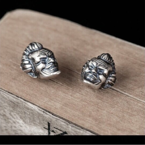 Single Accent Tide Clown Ear Nail S925 Silver Earring - Picture 2 of 8